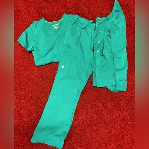 Timberland HH Scrub Set